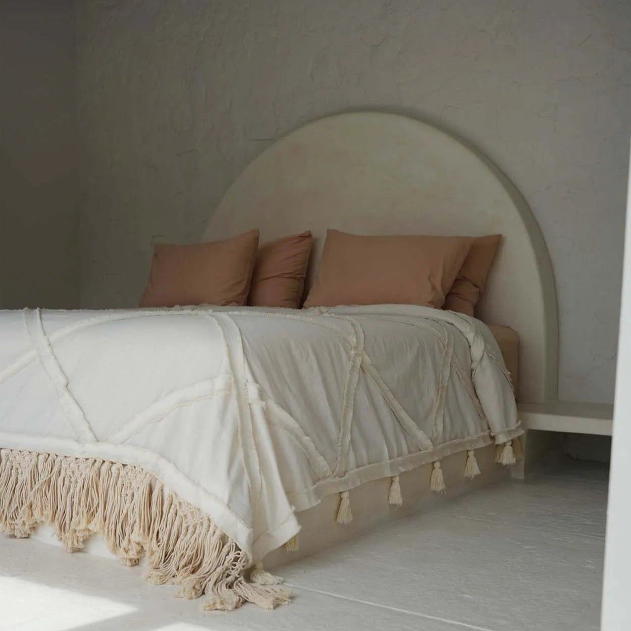 The Berber Bed Throw - Natural