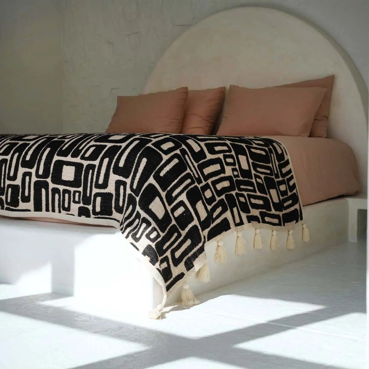 The Aztec Bed Throw - Natural Black