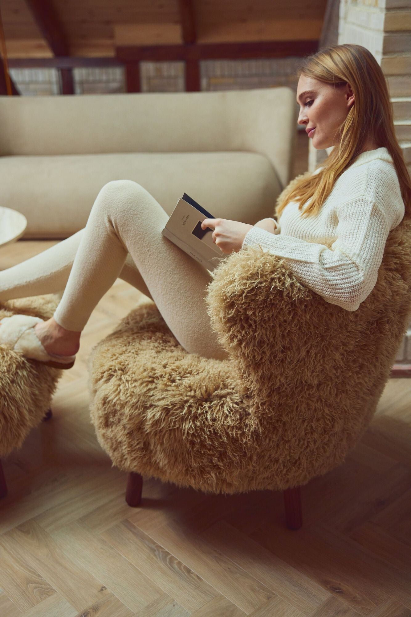 Emil Lounge Chair New Zealand Lambskin Long Wool