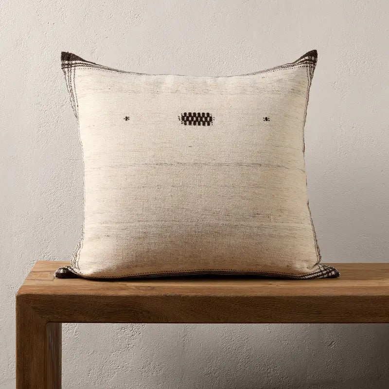 Dailad Pillow, 26 x 26" 100% Wool, Hand Spun in India