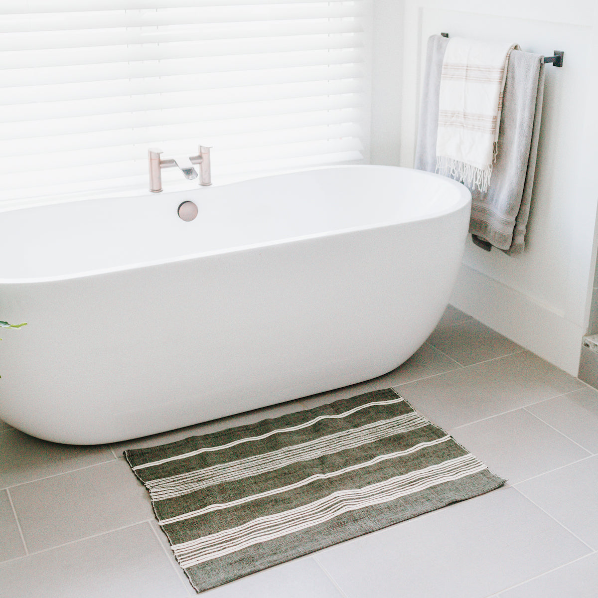 Handwoven Cotton Bath Mat, Grey, Handmade in Ethiopia