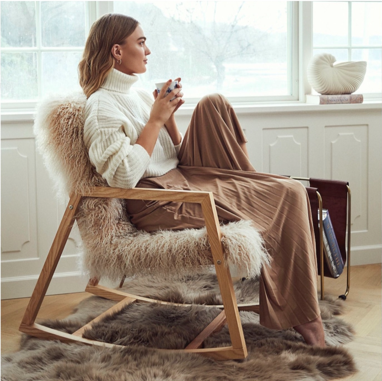 Rocking Chair, New Zealand Sheepskin from Tibet