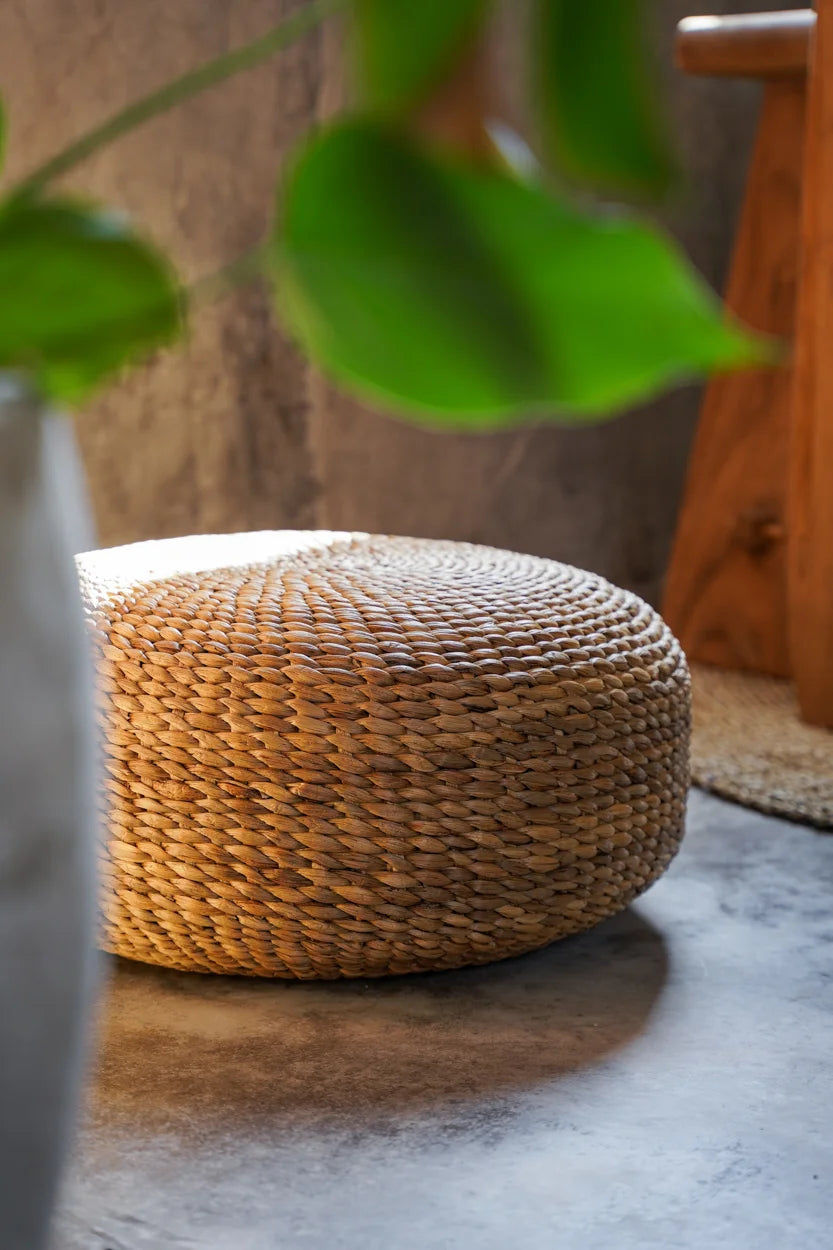 The Hyacinth Pouffe - Natural Round - M