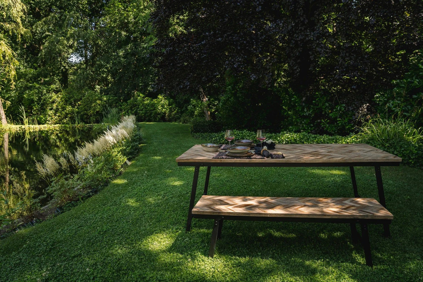 The Herringbone Market Table - Natural - 200cm